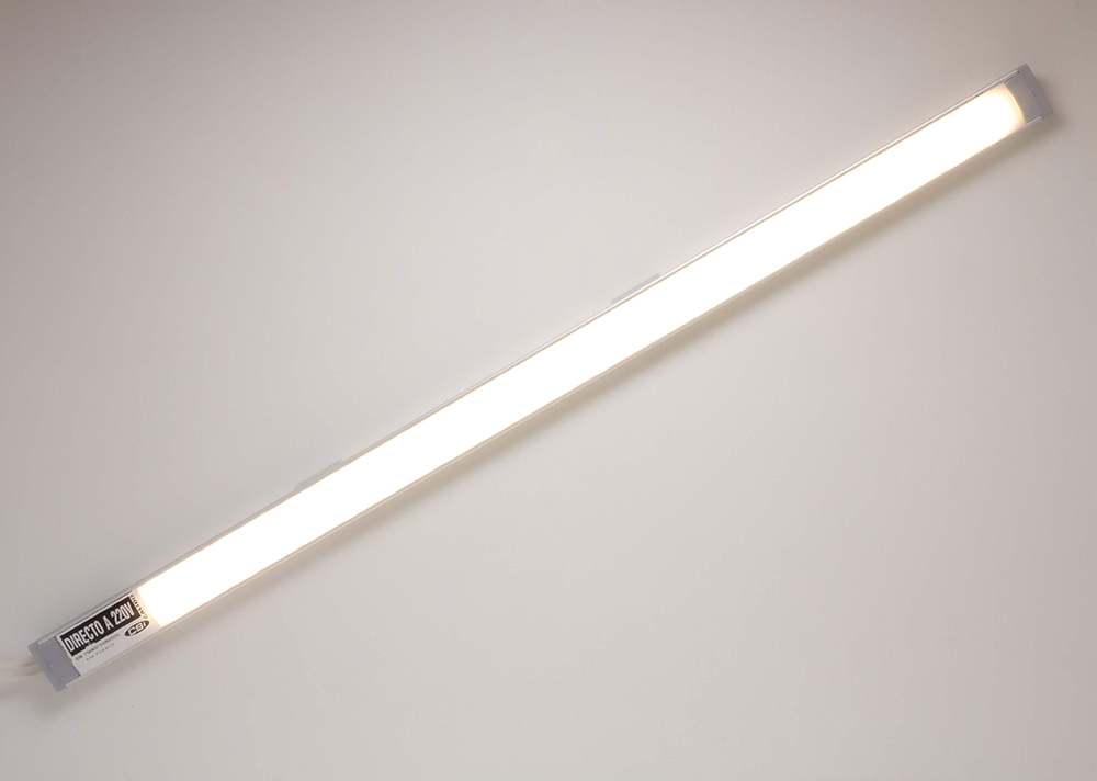 VARILLA LED BAJO MESADA 220V 75CM
